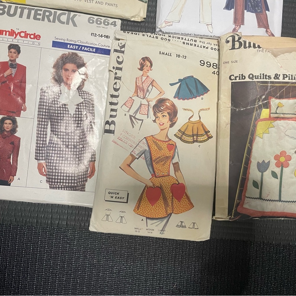 Simplicity Multicolor Sewing Pattern Lot - Picture 7 of 8